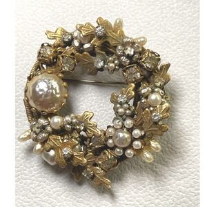 Vintage Miriam Haskell Pearl Rhinestone Floral Wreath Brooch Pin Gold Tone
